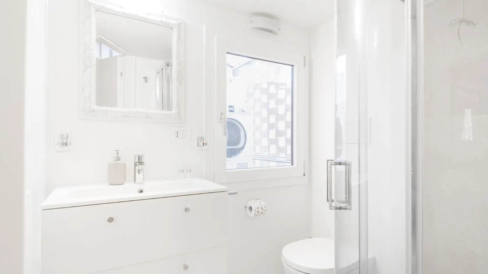 Easylife - Stile Ed Eleganza In Sant'Agostino Apartment Milan