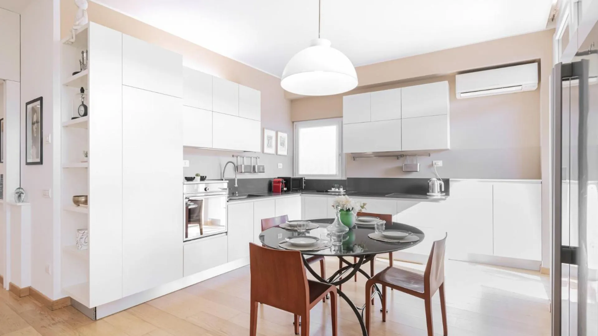Easylife - Stile Ed Eleganza In Sant'Agostino Apartment Milan